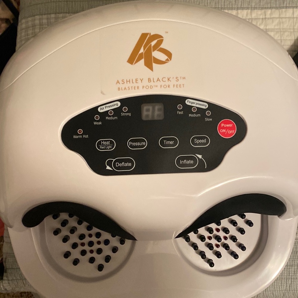 Ashley Black’s blaster pod for feet